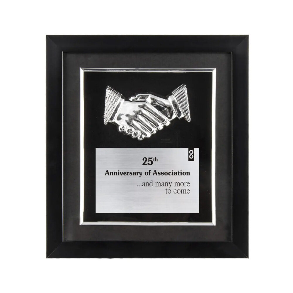 VIP Awards – Custom Crystal Trophies and Awards in Dubai, UAE