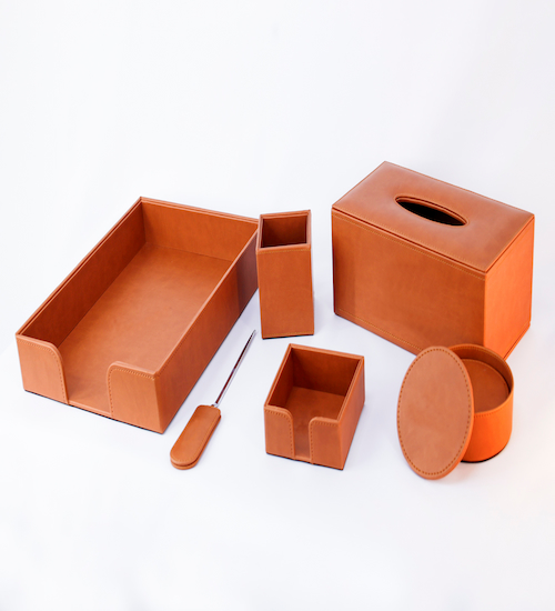 latest work desk set