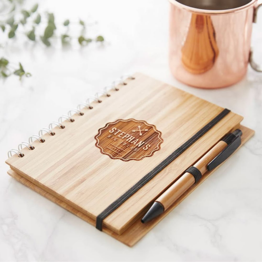 Eco-friendly bamboo notebook and pen set with custom logo printing – ideal corporate gift in Dubai